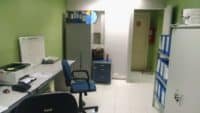 sala frente com banheiro - suíte