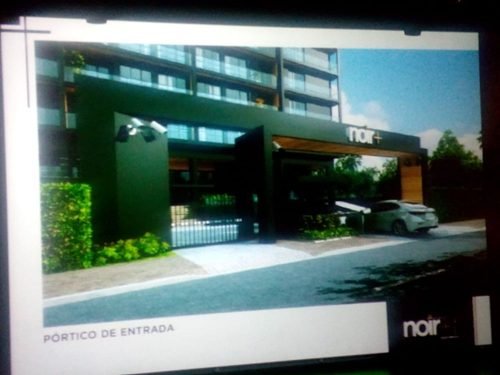 afddfd6d-a092-4474-8686-b33870b6e353