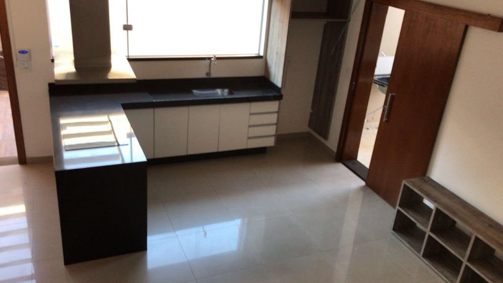 d6d75554-9d28-4928-9565-761e125efd72