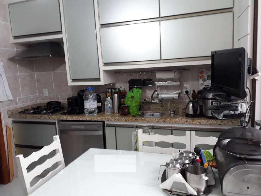 982ab091827551dce396a9187b08b9f3