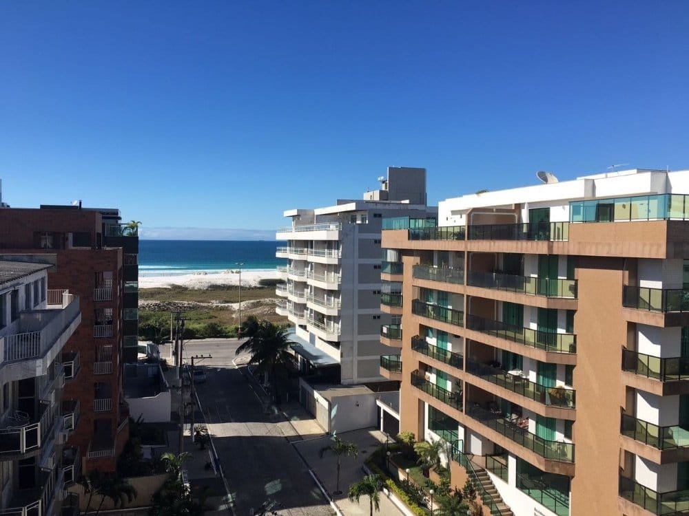 1B3FF46C-3793-4EDB-A352-5186A89FFF71