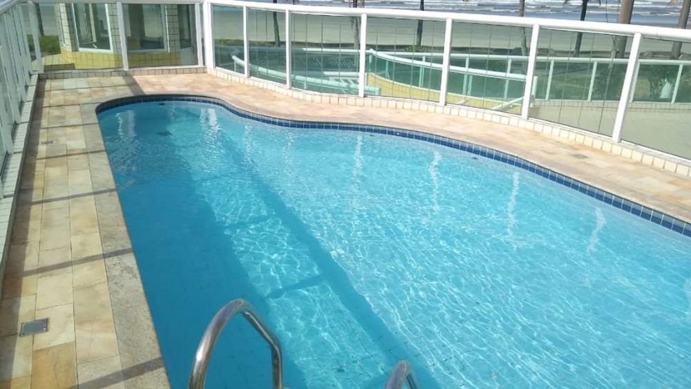 60db6519-70b0-483b-aba1-7420902adfab