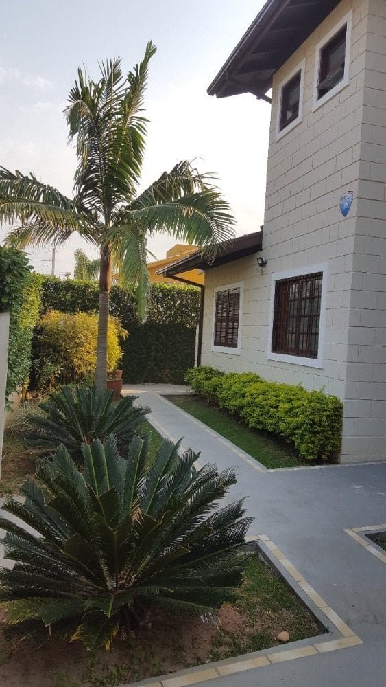 71070EF0-48CC-4033-BD03-5CC5A82AA3B9