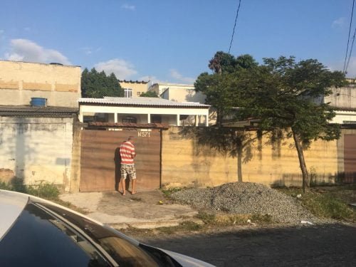 EB6B4F1B-DB46-4146-AA51-C5500569E883