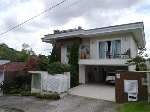 46329388_319003882253135_6084723117916160_o