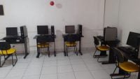 Sala de Informatica com 05 computadores