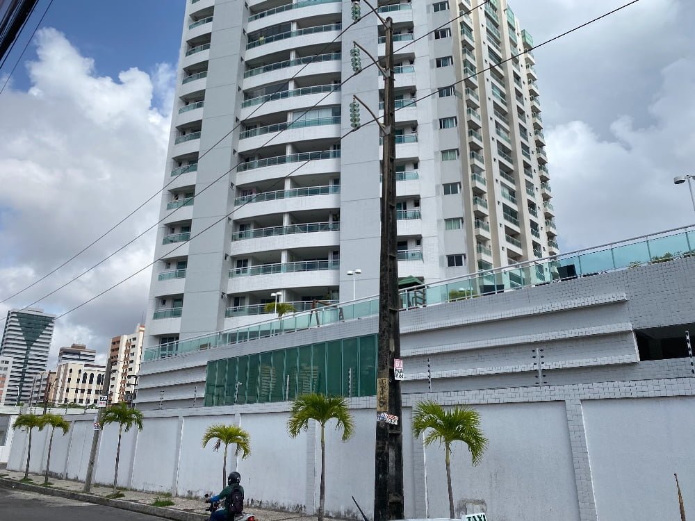 A157887E-3175-4191-9C0C-91BEC3AAF644