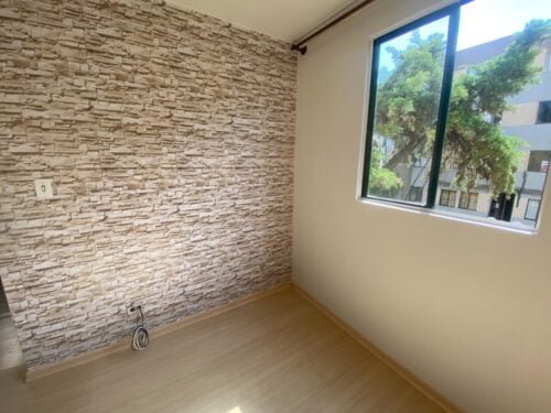 ADABE739-346B-4E11-B36F-CAD729192BF0