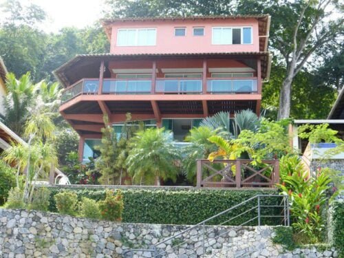 0b3c4fe3-9c3a-4829-967e-eb204061d3cc