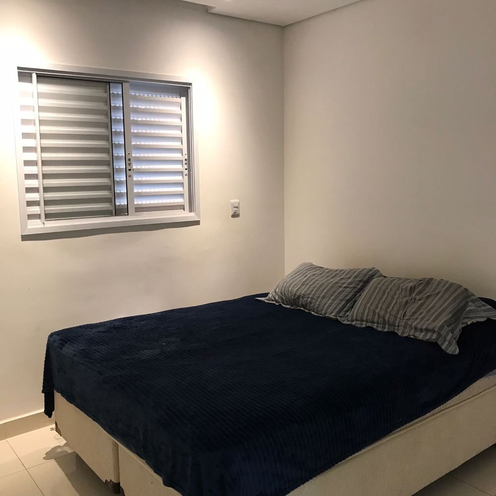 fbc12f1e-63e5-49f0-896d-58936d0dc9d7