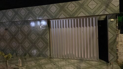 5F8A98B2-CDF9-4E77-B92D-C08C706C0FC7