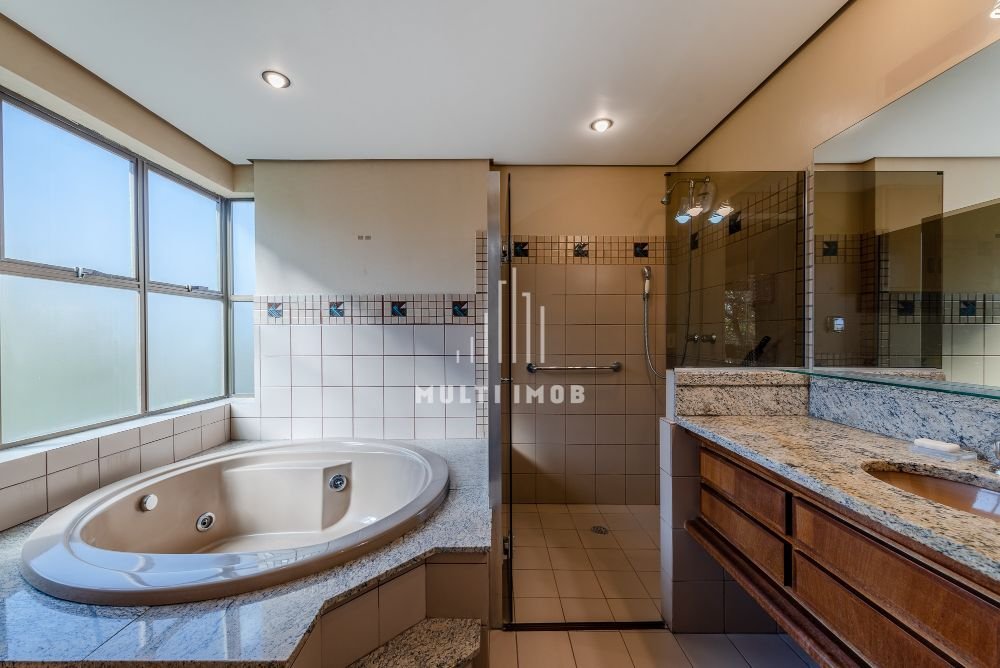 iZ0cA478_154416151f5d628cf4