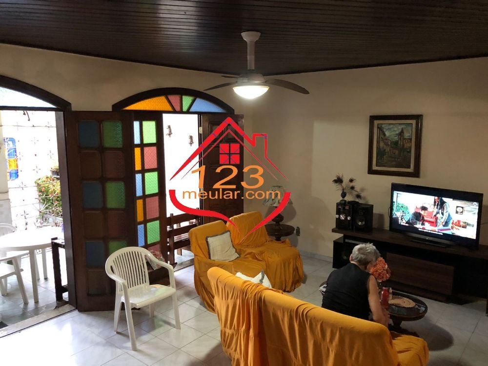 Ampla Sala de Estar e Jantar