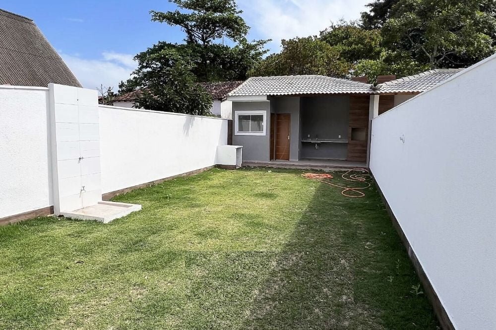 16.Quintal dos fundos