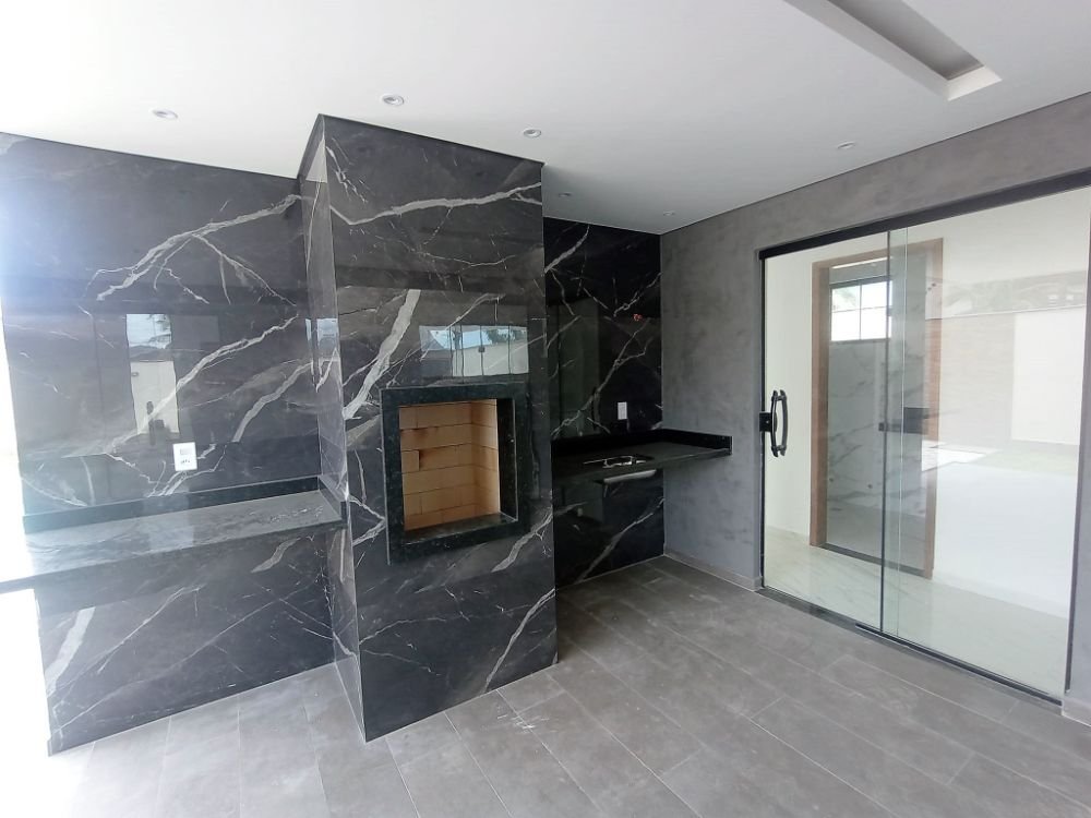 18.Área de churrasqueira