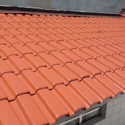 Telhados novos, Instalação de calhas e rufos em telhados
