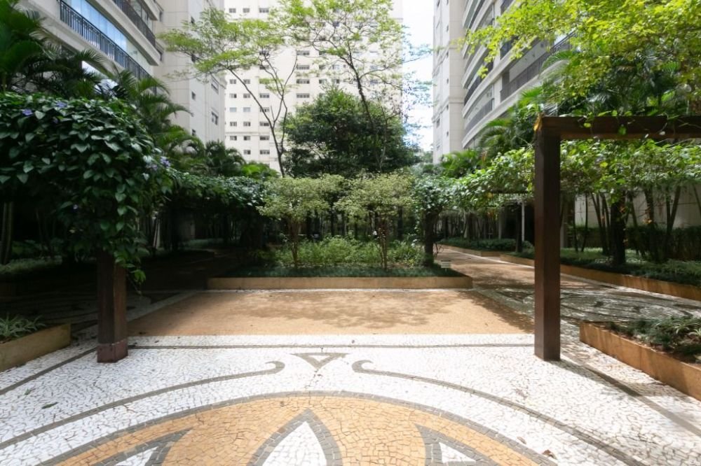 Praça do empreendimento