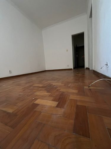 70118656-819F-41DF-BEB3-FDBB1DDC0FE0