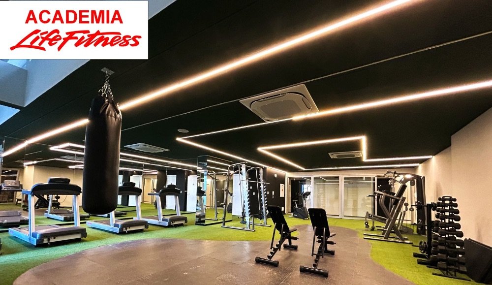 01 PHOTO-2023-12-18-14-52-29