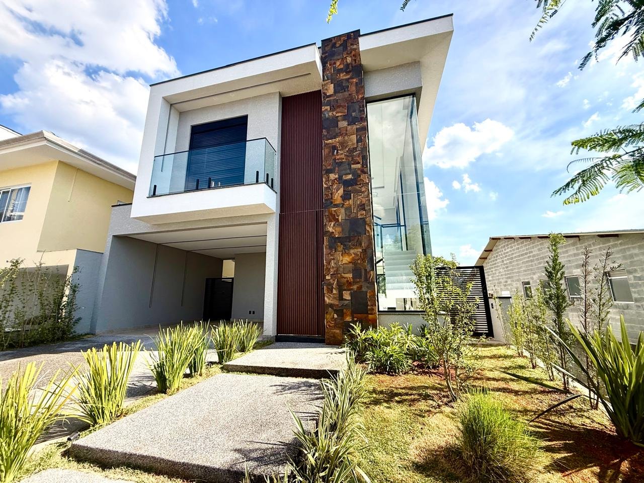Casa Moderna com Vista Privilegiada no New Ville Santana de Parnaíba