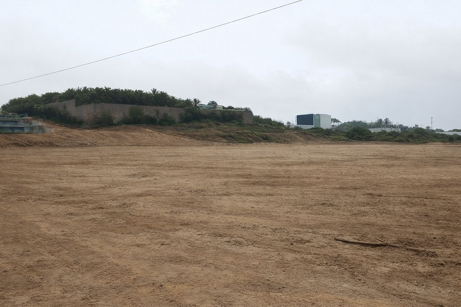 WHATSAPP 85 99431 0000  TERRENO NA PRAIA DO FUTURO - QUADRA DE 10 MIL METROS QUADRADOS  001012