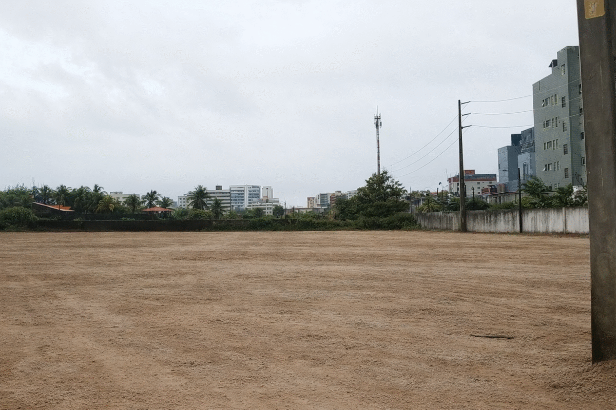 WHATSAPP 85 99431 0000 TERRENO NA PRAIA DO FUTURO - QUADRA DE 10 MIL METROS QUADRADOS 0101